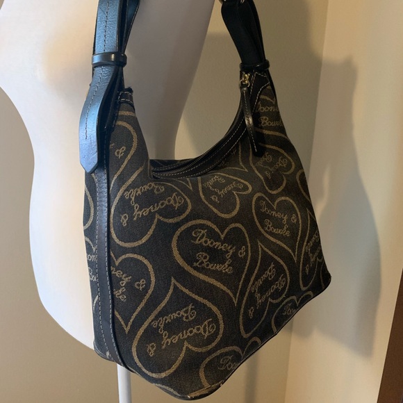 Dooney & Bourke Canvas Hearts Hobo Bag / Purse - Picture 2 of 8